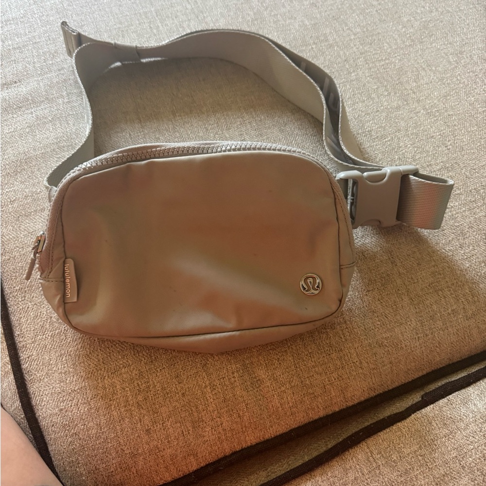 lululemon athletica Beige Belt Bag